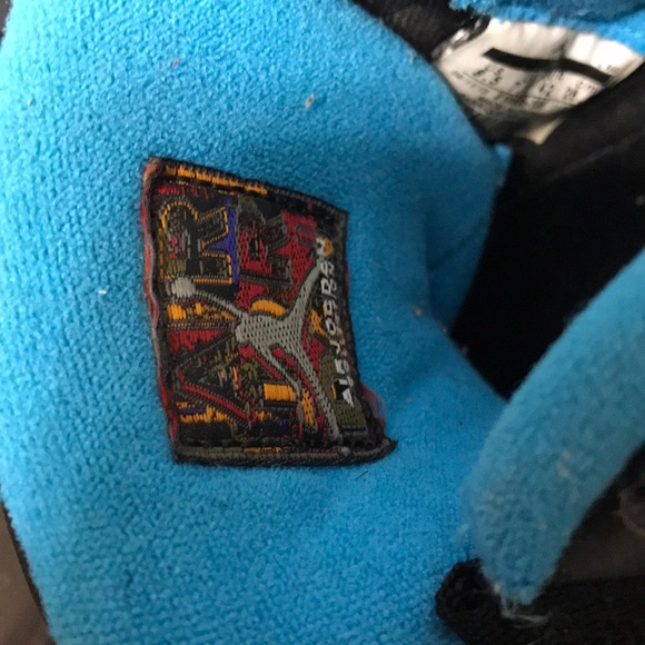 Used Jordan’s - Picture 3 of 5